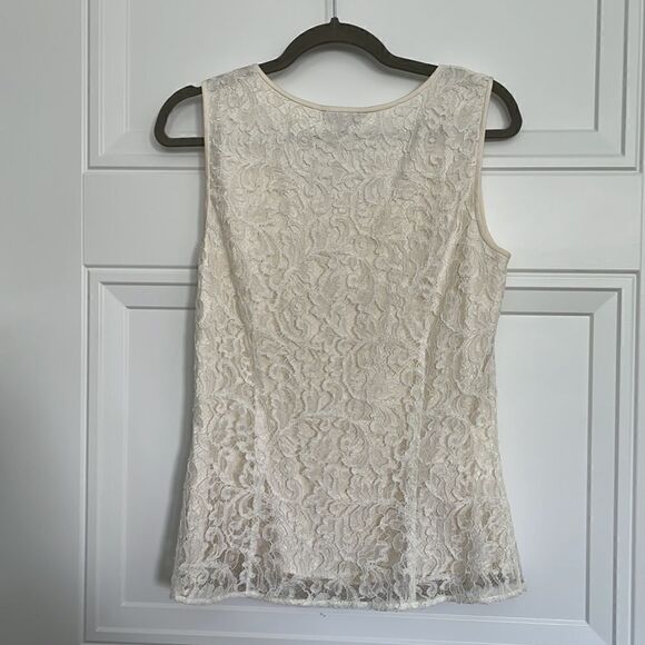 St. John Scoop Neck Lace Top - Picture 4 of 5